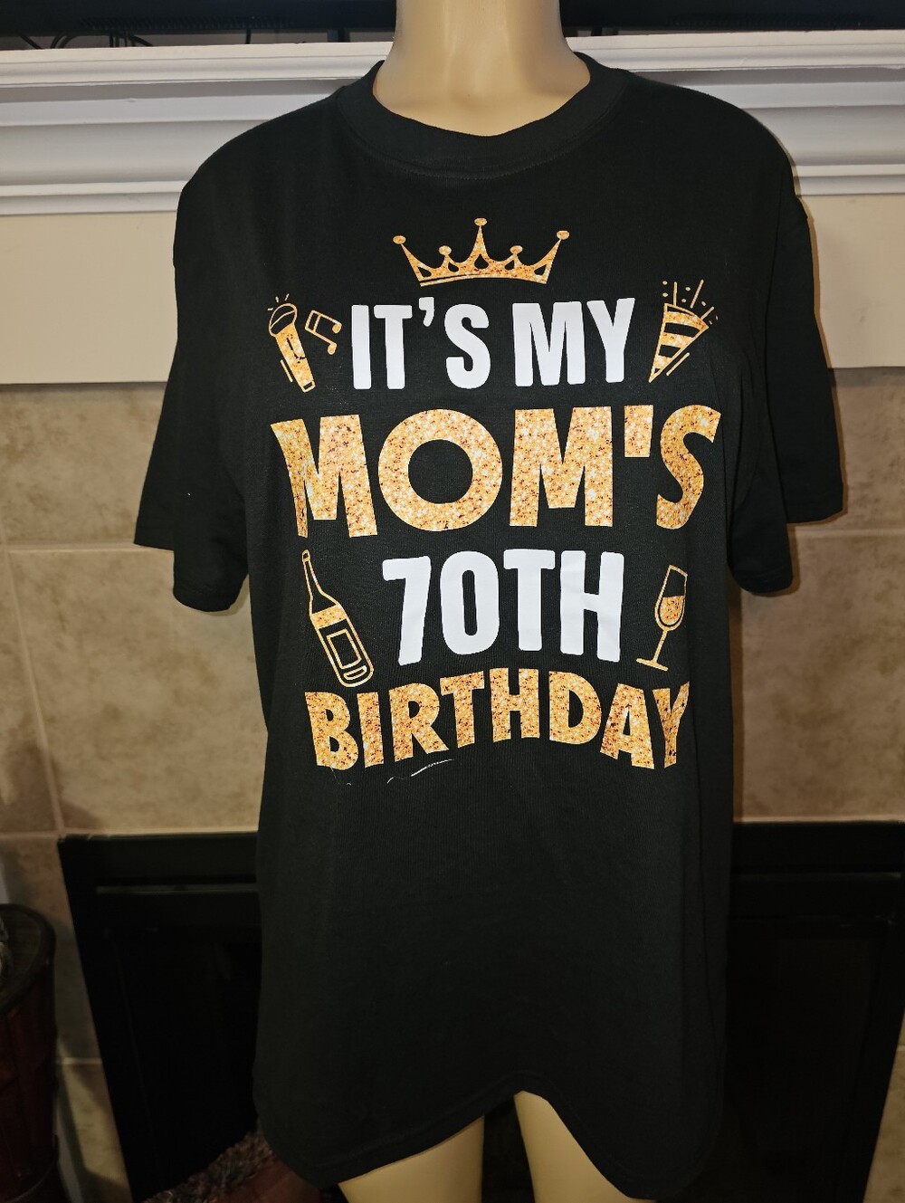 "It's My Mom's 70th Birthday" shirt. Size Large